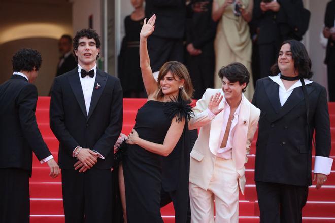 La epopeya lorquiana de los Javis apabulla en Cannes