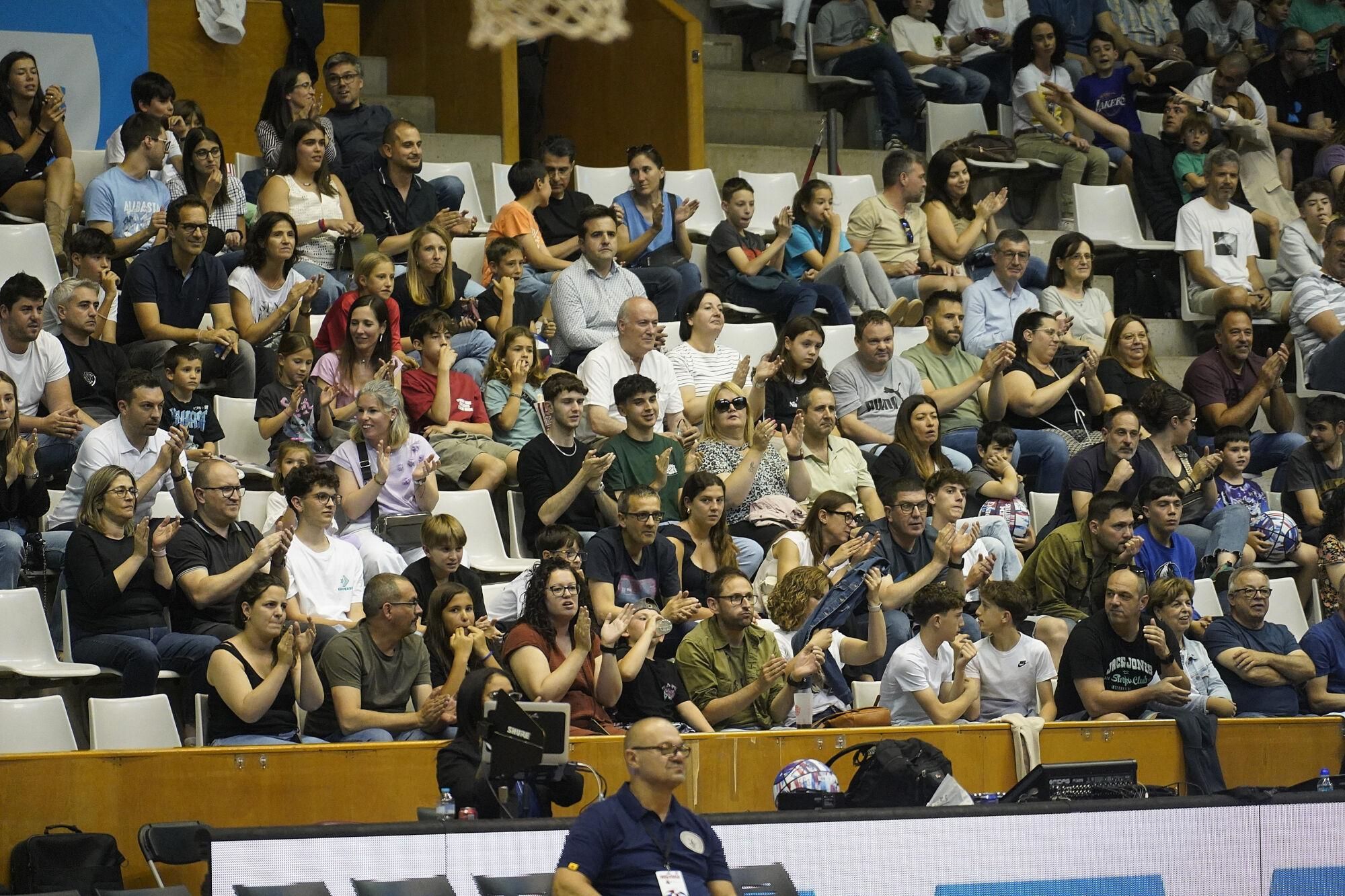 Girona. Fontajau partit dels Harlem Globetrotters
