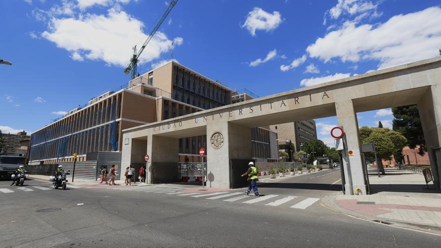 La Universidad de Zaragoza y el resto de universidades públicas critican que no se cuente con ellas para el desarrollo de &#039;Estatuto del becario&#039;
