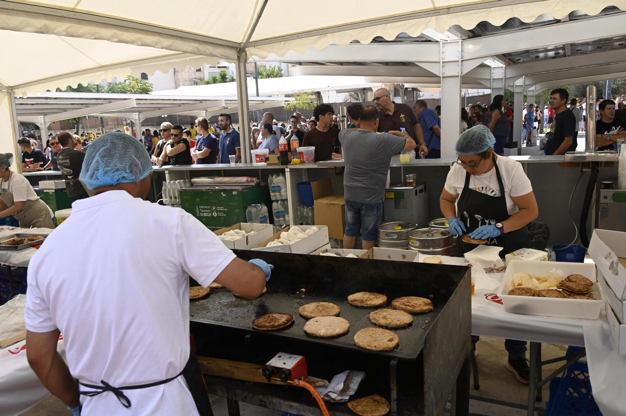 Así ha sido la fiesta de la hamburguesa en Crevillent