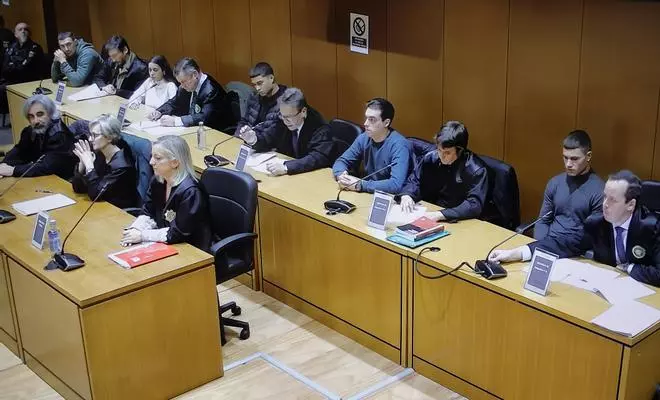 Veredicto del crimen de Samuel Luiz: tres acusados de asesinato con alevosía, un cómplice y una exculpada