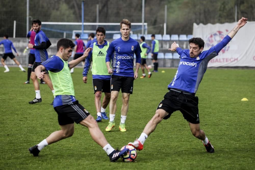 Entrenamiento del Real Oviedo en El Requexón