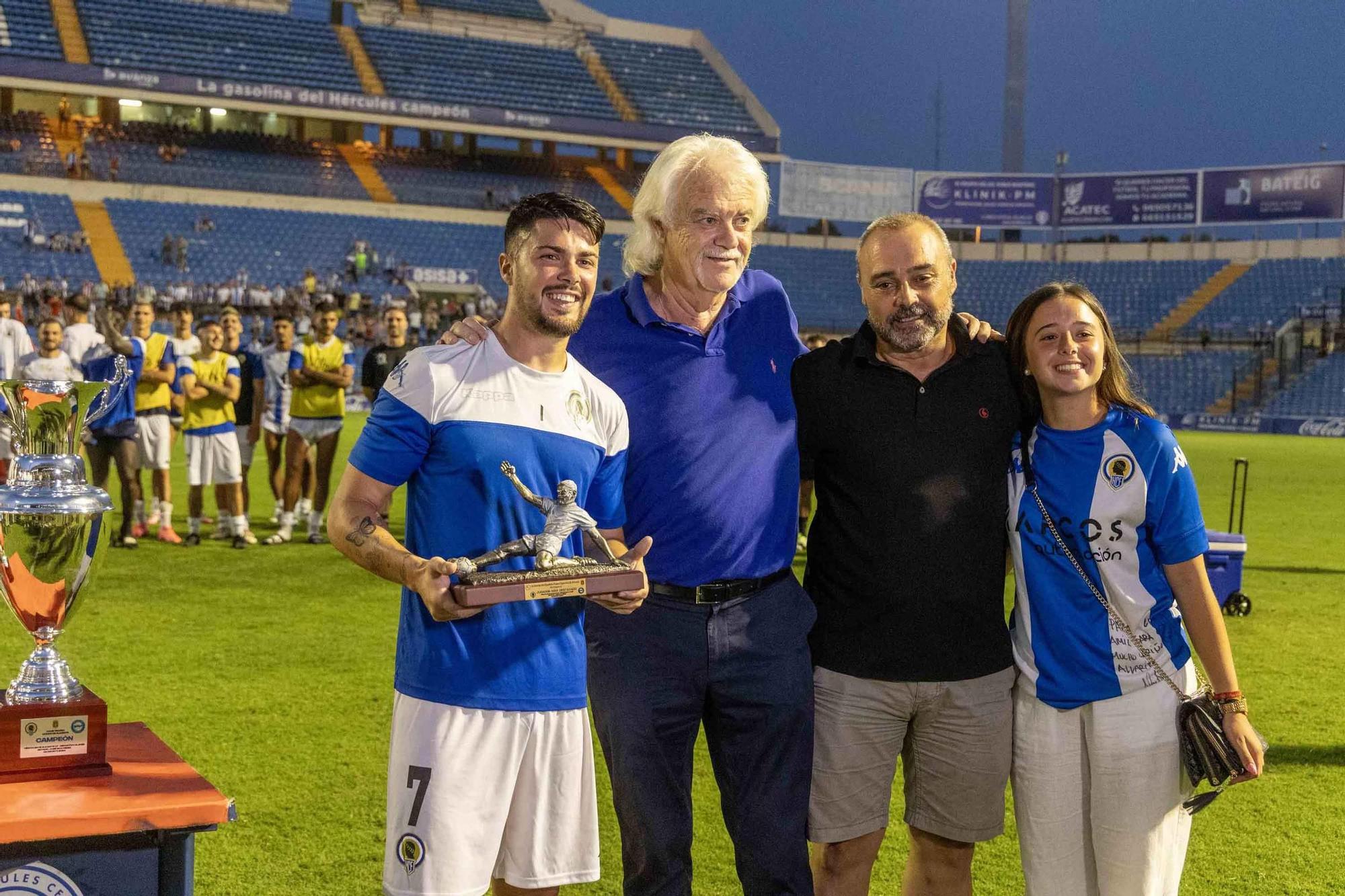 El Hércules celebra el 50 aniversario del Rico Pérez ganando el Trofeo Ciudad de Alicante ante el Alavés