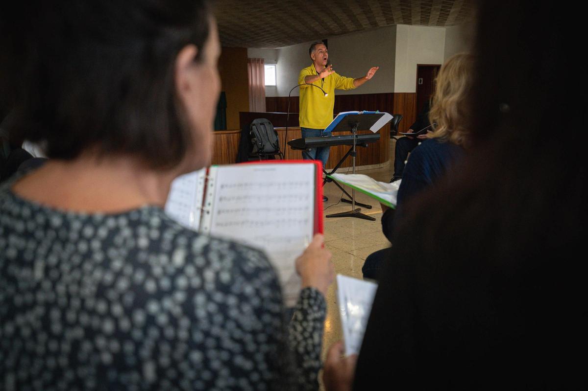 Ensayo Orfeón La Paz para la misa del papa en Tenerife