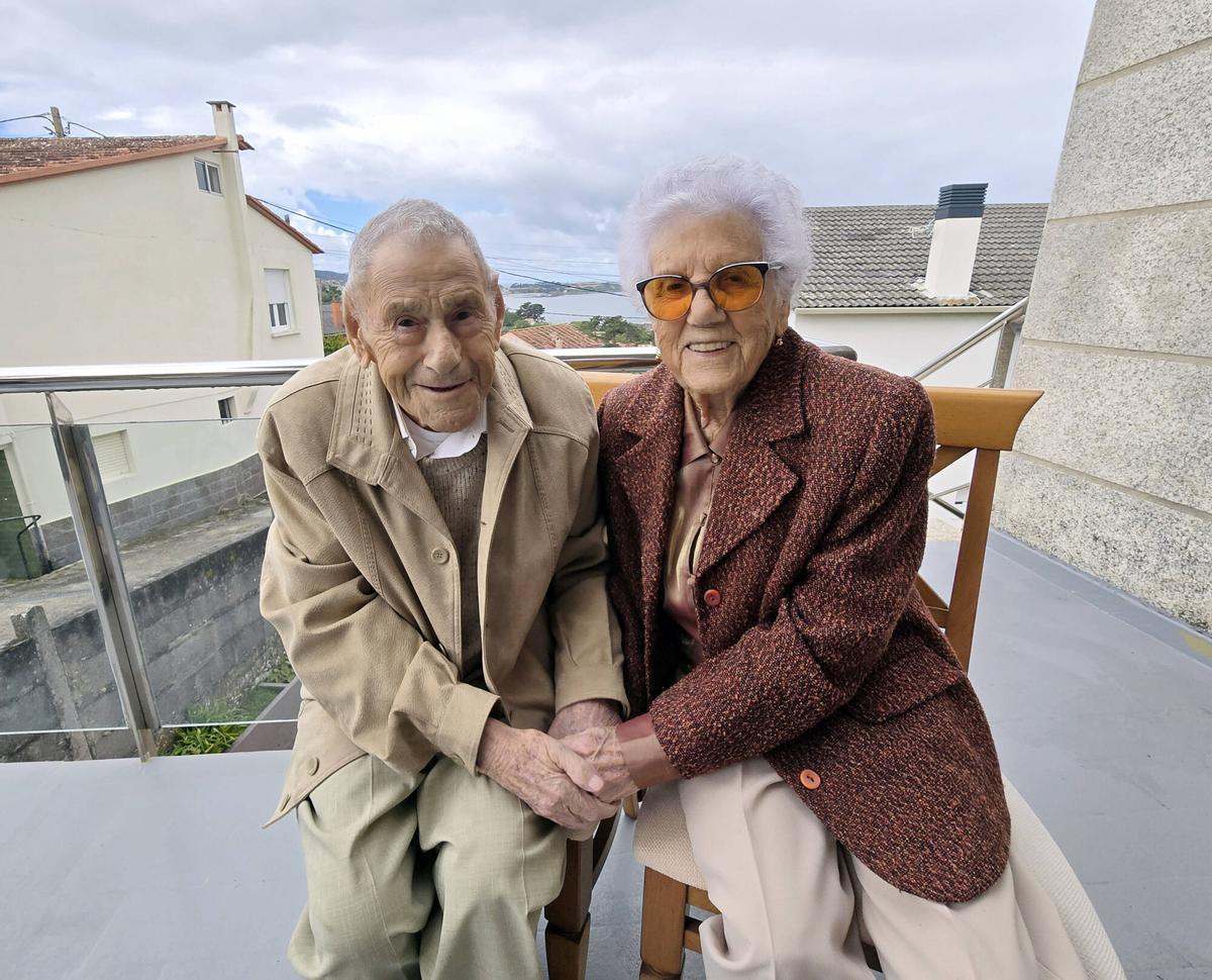 Paco y Carmen, el matrimonio centenario de Nigrán que murió en unos días Paco y Carmen, el matrimonio centenario de Nigrán que murió en unos días