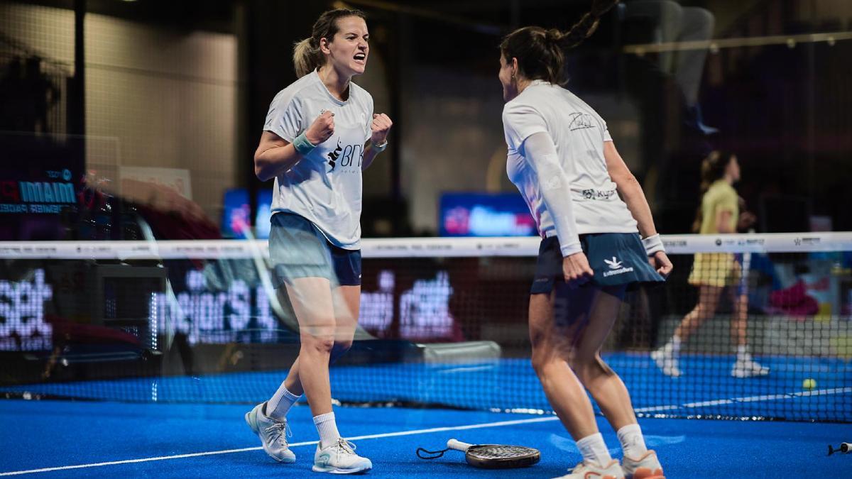 Ari y Paula celebran el pase a la final en Miami