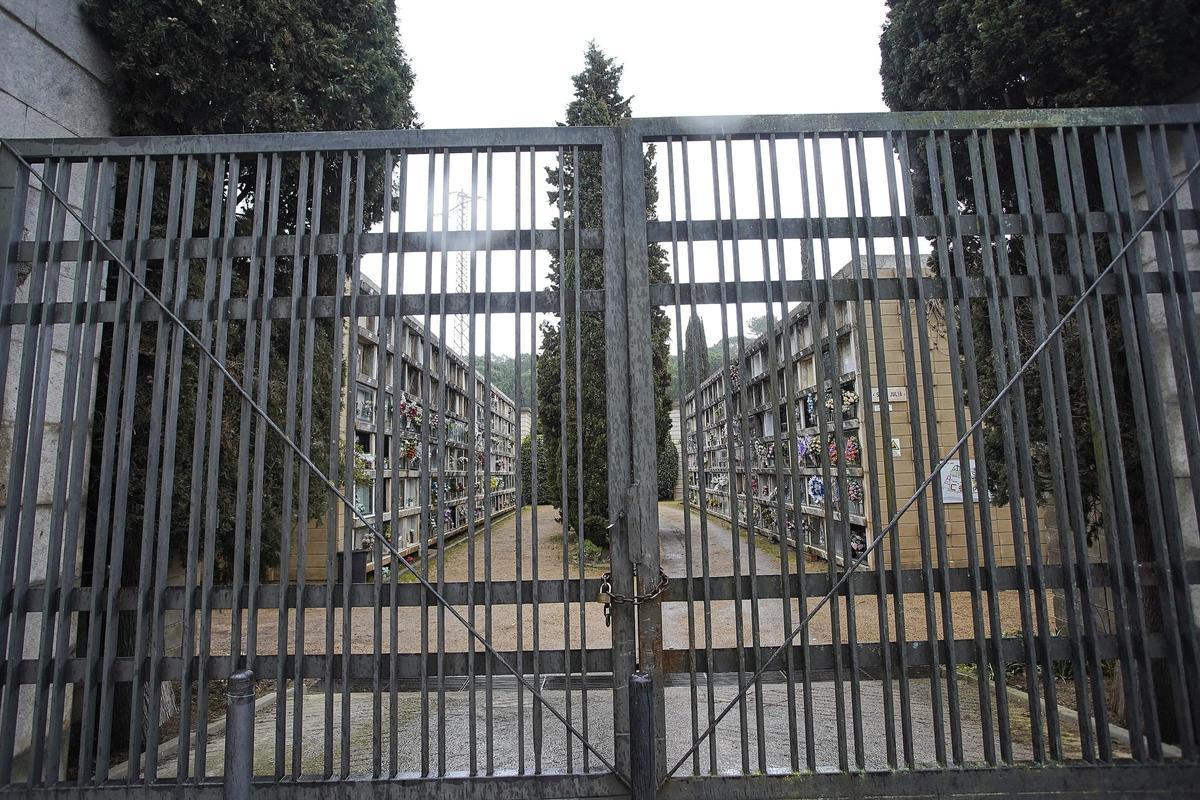 Les imatges del Cementiri Vell de Girona després dels actes vandàlics a una vintena de tombes Les imatges del Cementiri Vell de Girona després dels actes vandàlics a una vintena de tombes