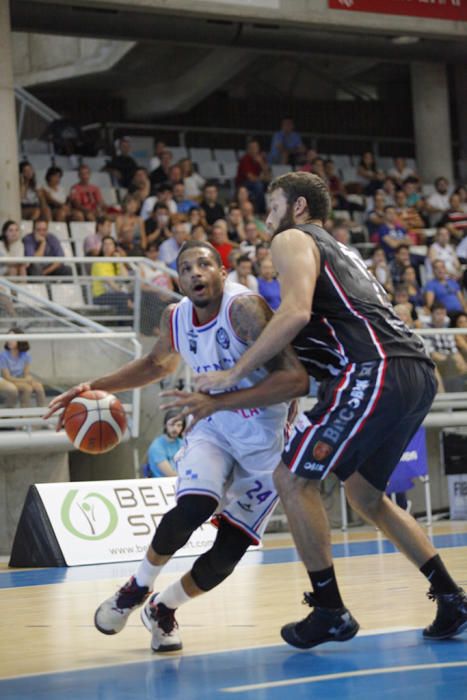 Imágenes del Lucentum-Navarra, primer partido de la LEB Plata