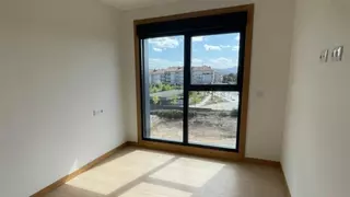 Afectados por la demora de los pisos de Milladoiro reclamarán los gastos: «Pediré 45.000 €»