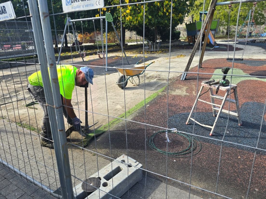 Así se reparara el parque infantil de A Xunqueira, uno de los más importantes y concurridos del Concello de Vilagarcía.