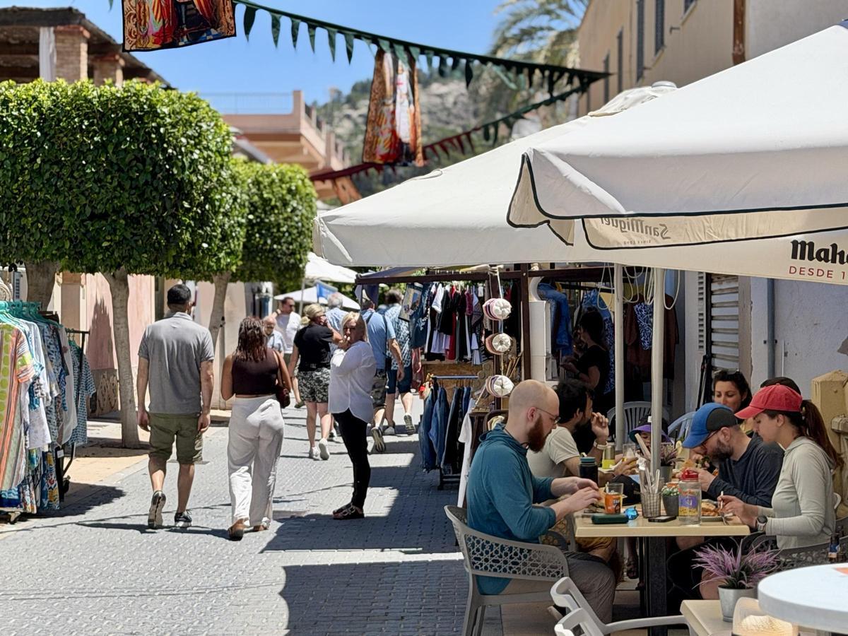 La afluencia de visitantes evidenció el éxito de Tasta Sant Elm.