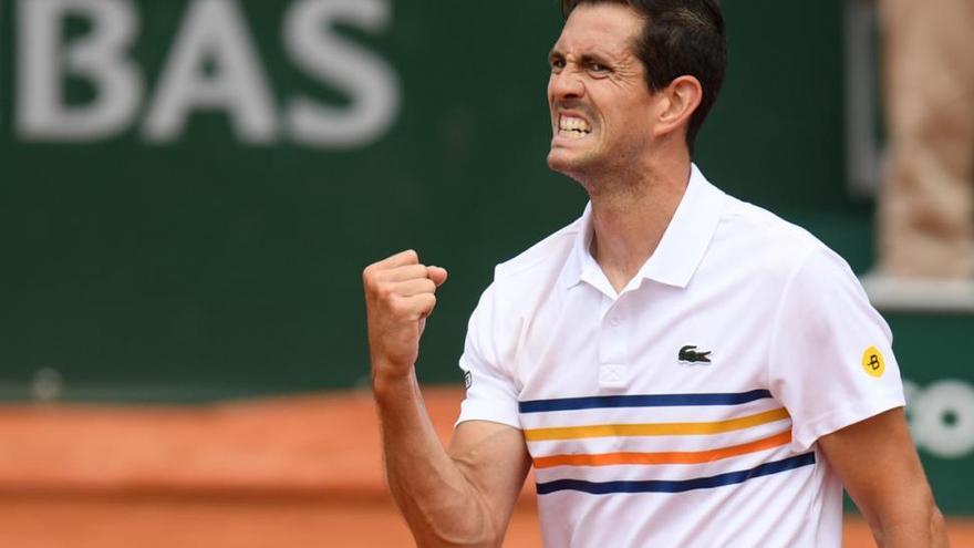 García-López da el sorpresón en Roland Garros y elimina a Wawrinka