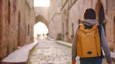 3 mochilas en las que cabe de todo y con las que no tendrás problema en los aviones