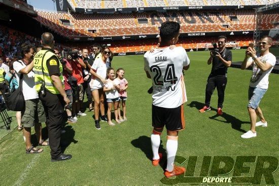 Así ha sido la presentación de Garay y Mangala