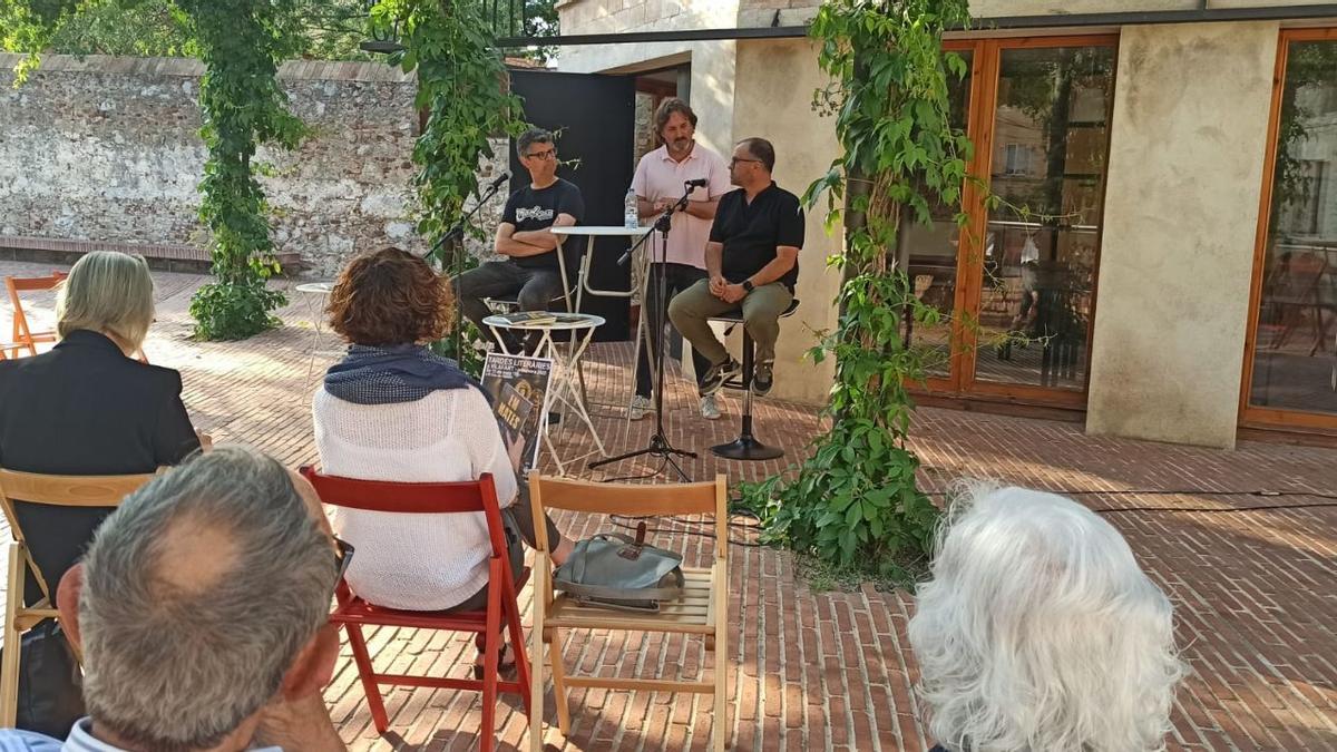 David Arias i Carles Pujol a la presentació del llibre a Vilafant