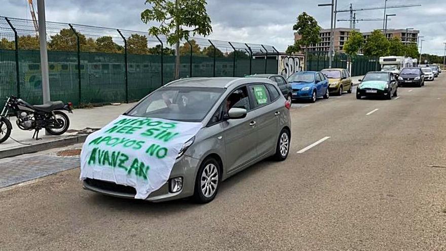 Protesta en Palma de padres de niños con necesidades