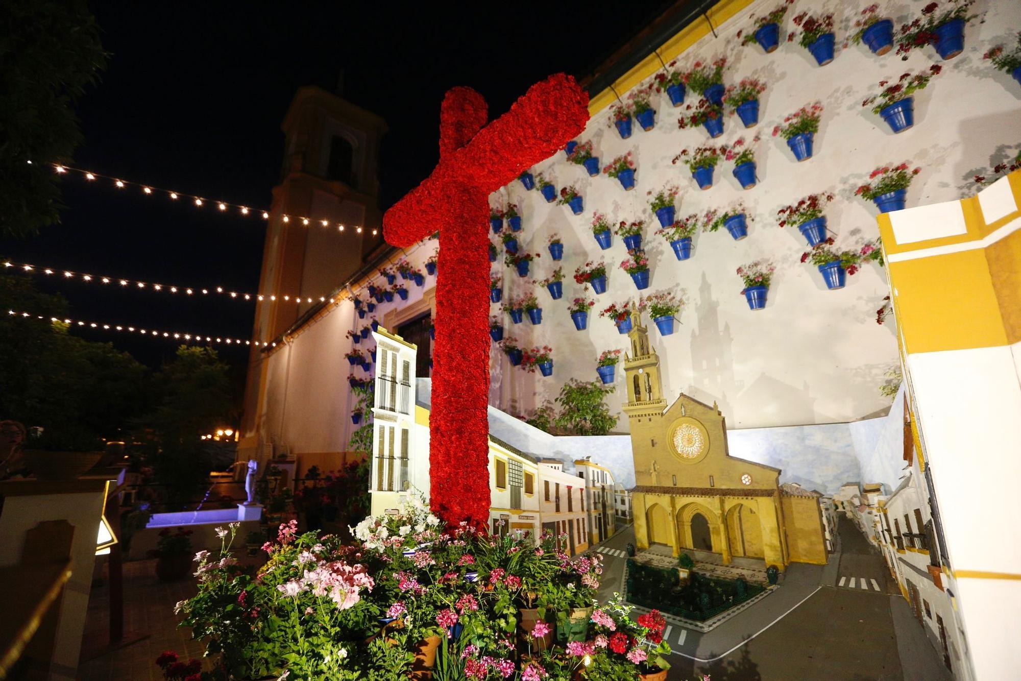 Cruz de Mayo Asociación de Vecinos Cañero