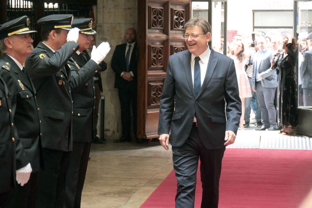 Recepción en la Generalitat tras la toma de posesión de Ximo Puig