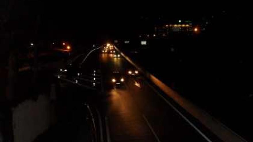 Imagen del apagón definitivo de la autovía A-7.