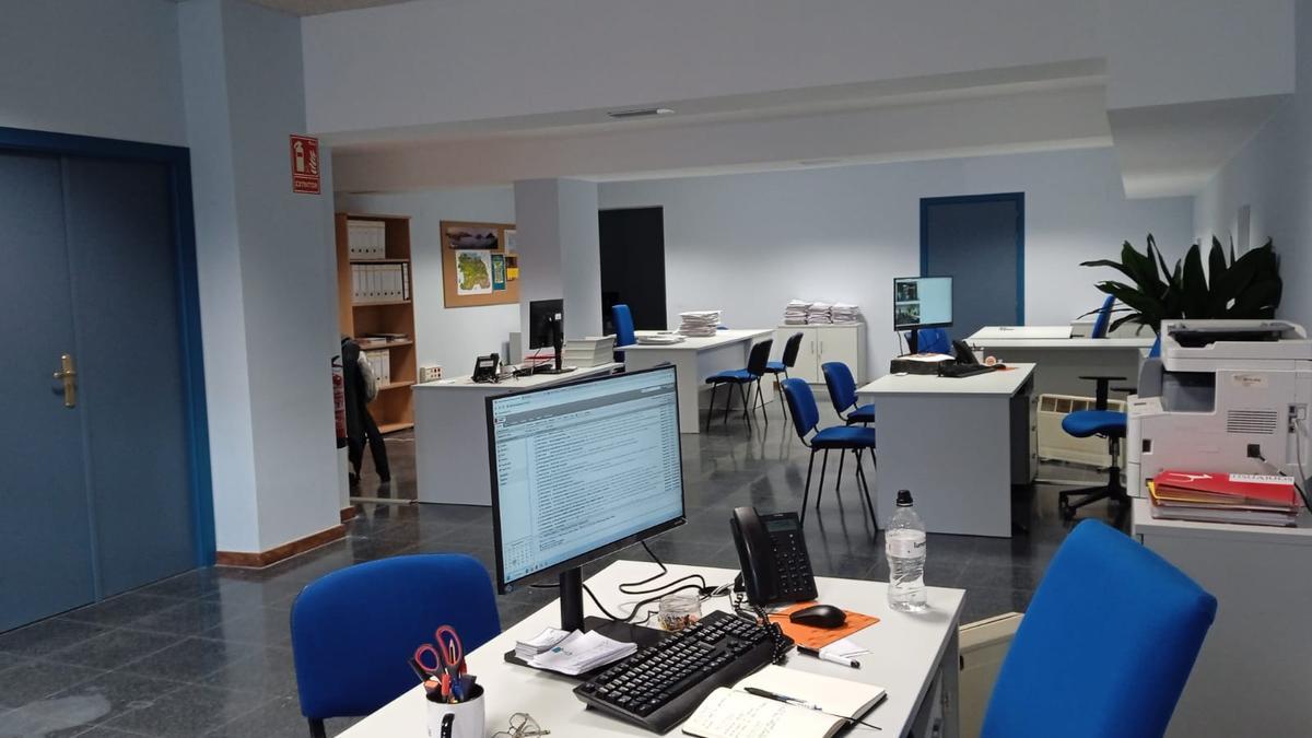 Interior de la oficina de Vivienda