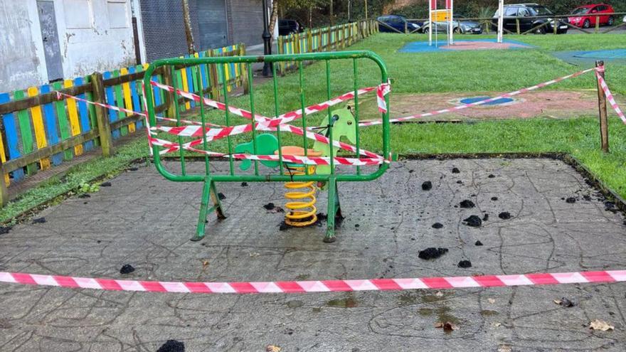 Una valla en una de las atracciones del parque de Juan de Austria. |