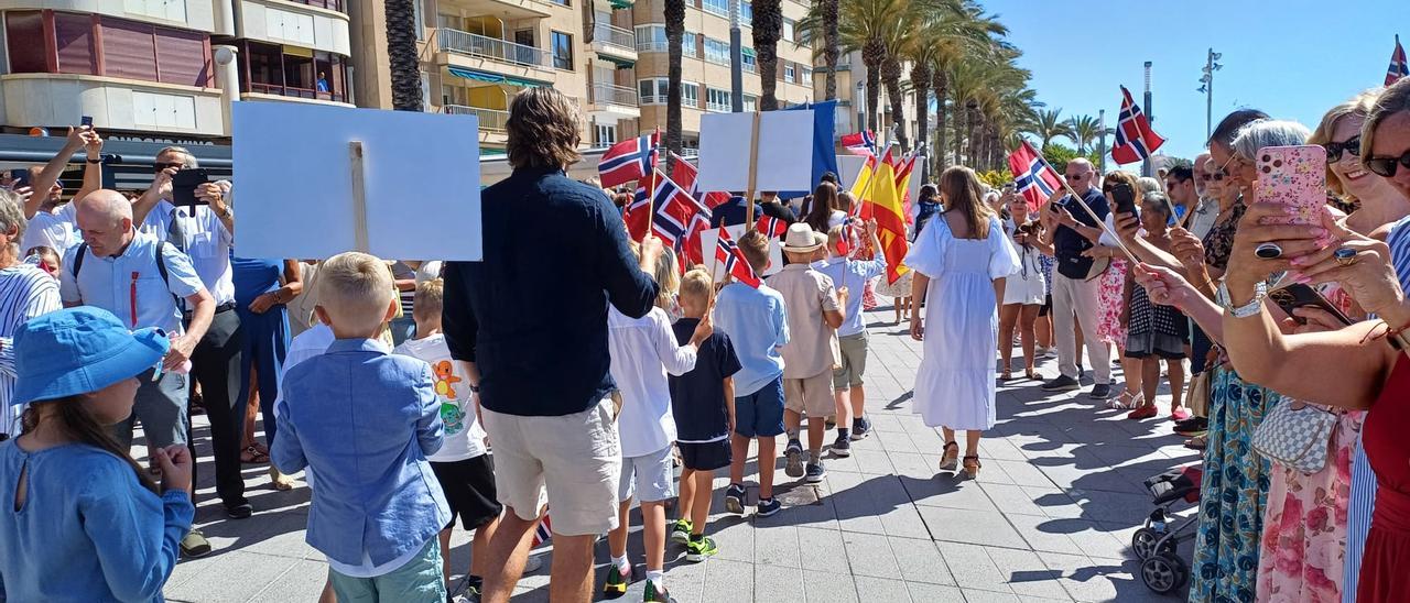 La comunidad noruega celebra su fiesta nacional en Torrevieja