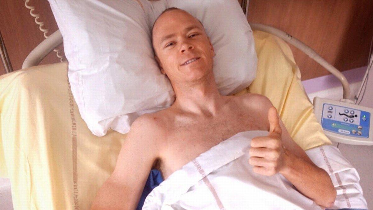 Froome, en el hospital de Saint Etienne.