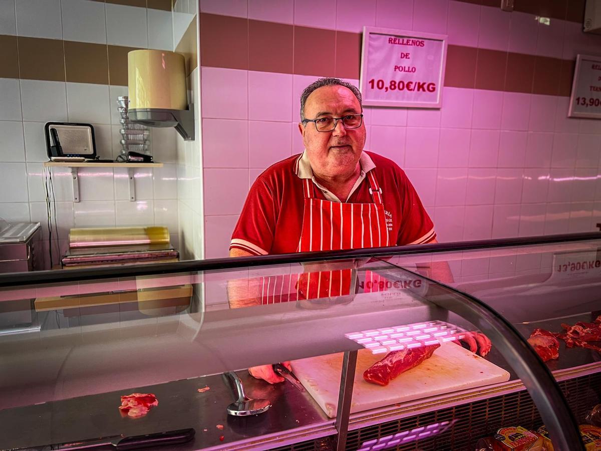 José Gil y su hermano Carlos llevan décadas jugando al mismo décimo.