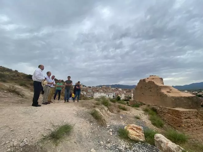Pliego recupera los restos arqueológicos del Castillo de la Mota