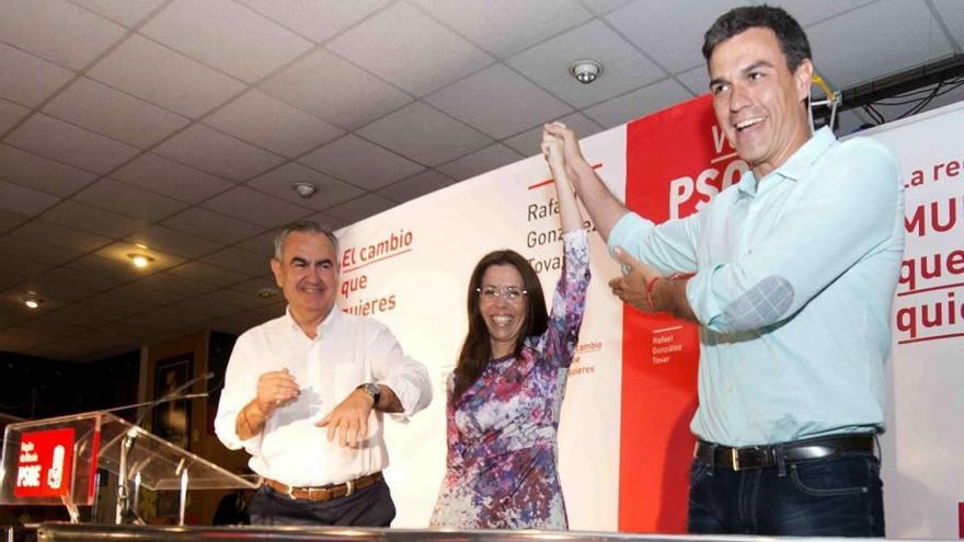 Los alcaldes &#039;susanistas&#039; del PSOE se lanzan contra Tovar