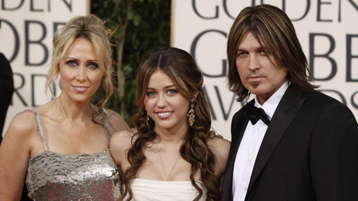 Se divorcian los padres de Miley Cyrus