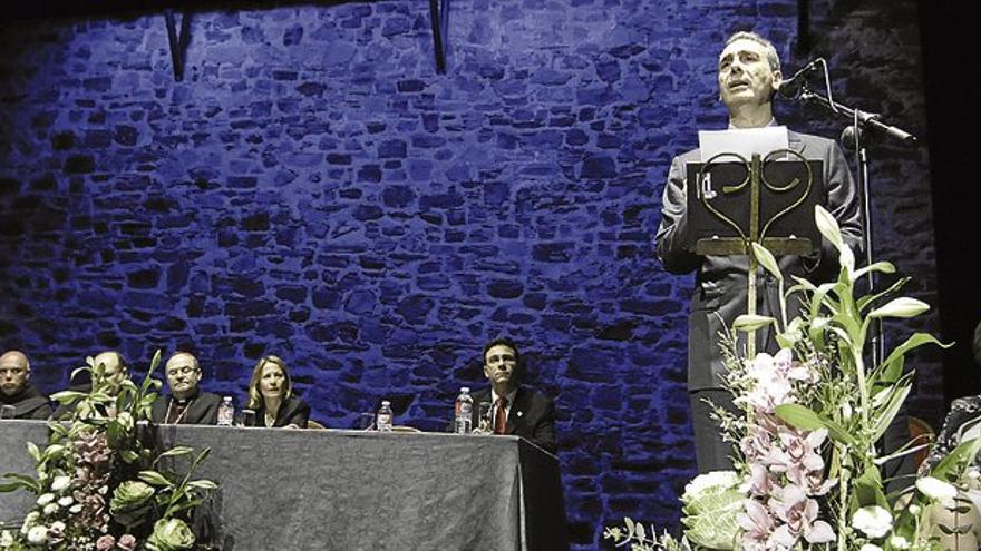 José Luis Bernal pregona la Semana Santa en Gran Teatro