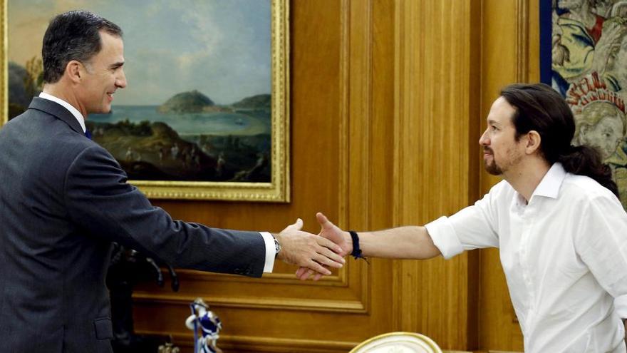 Iglesias proposa un govern de «canvi» amb PSOE i IU