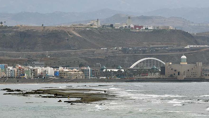 Tiempo en Canarias: La Barra Grande de la playa de Las Canteras.