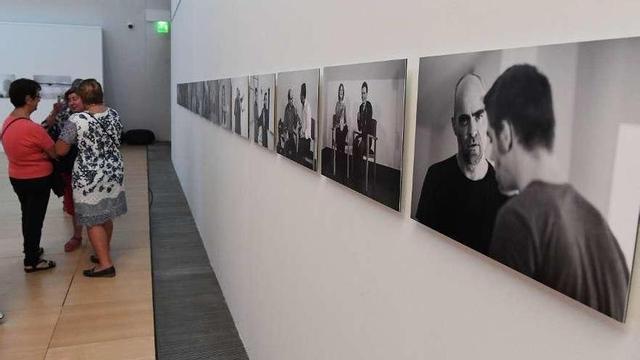Imágenes que conforman la exposición 'Cómo me presento?', en Afundación.