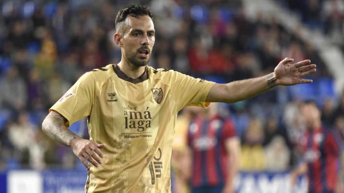 Manu Molina, durante el partido del pasado lunes frente al Huesca en El Alcoraz.
