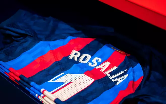 Así es la camiseta del Barça Motomami de Rosalía