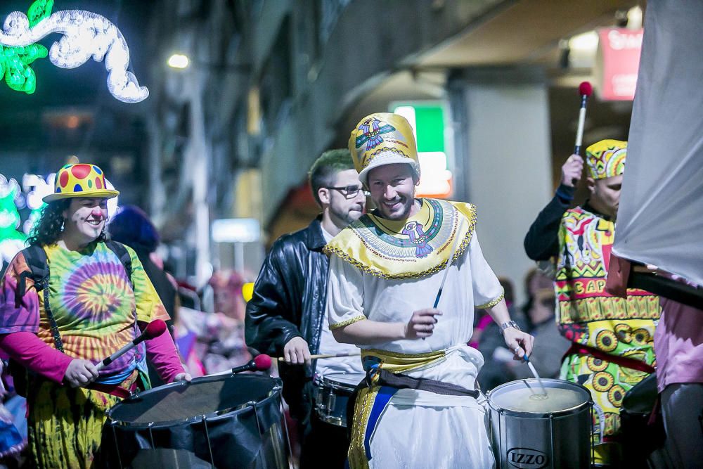 Búscate en las fotos del Carnaval en Benidorm