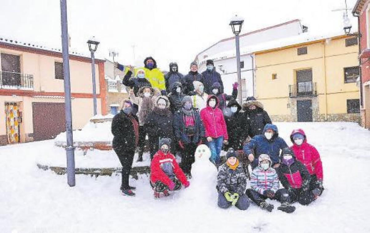 La borrasca Filomena deja una nevada histórica en toda la comarca