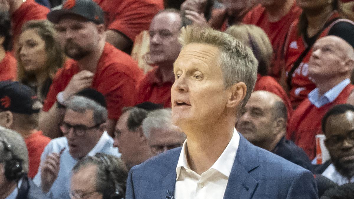 Steve Kerr, actual entrenador de los Warriors