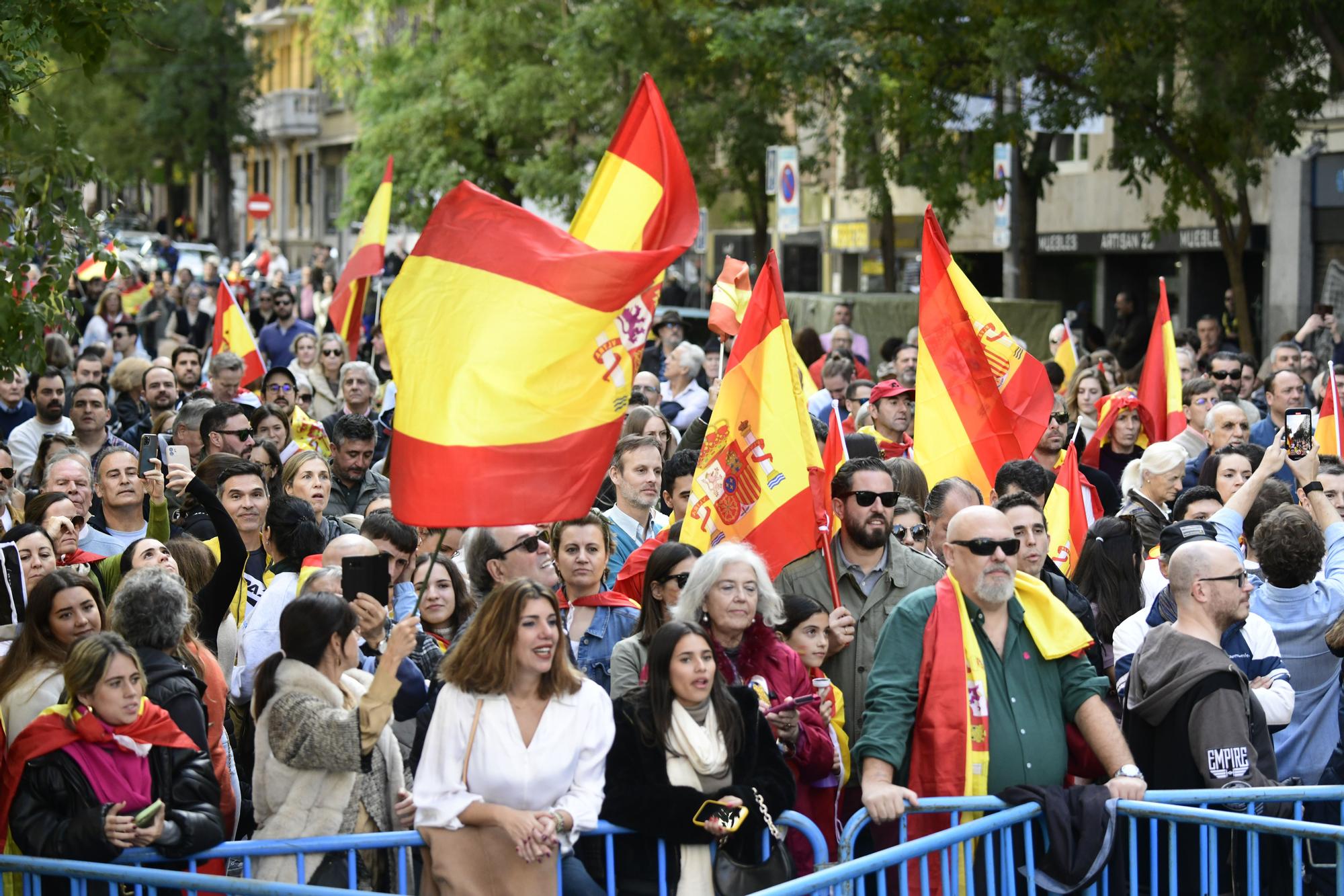 Protesta contra la amnistía en la calle Ferraz