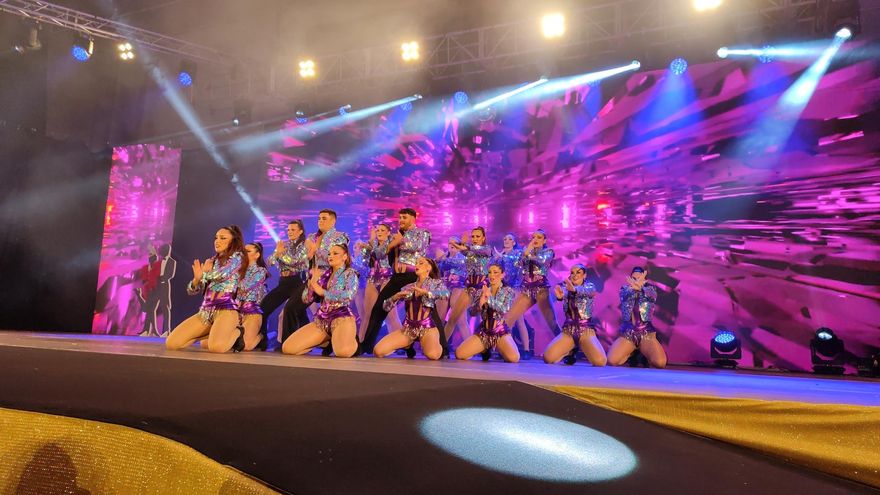 Ballet Oficial de la Federación de Peñas en la gala del Cambio de Poderes del Carnaval de Águilas