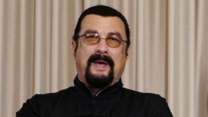 Steven Seagal, también acusado de acoso