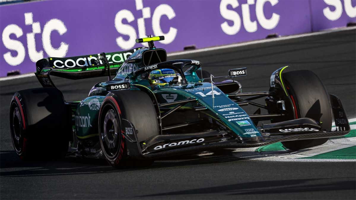 Fernando Alonso, en acción en el circuito de La Corniche Jeddah