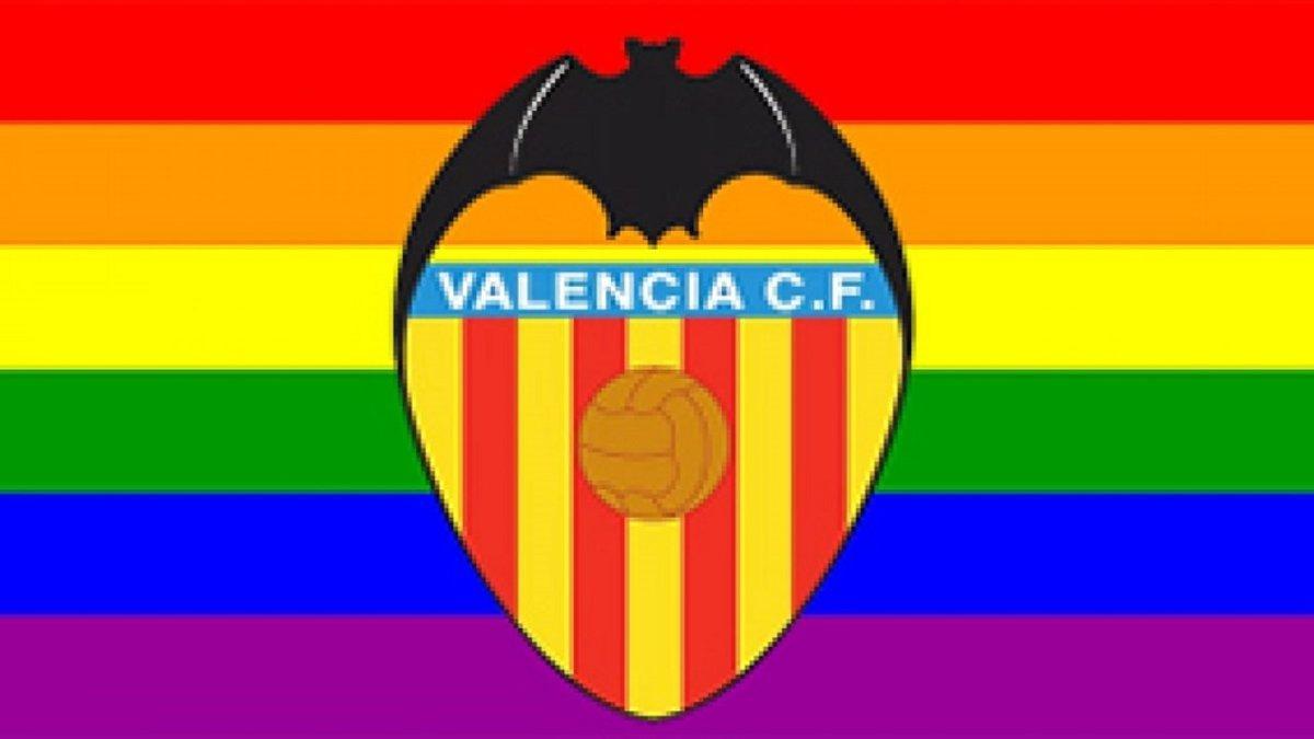 El Valencia crea polémica en Twitter en el día contra la LGTBIfobia