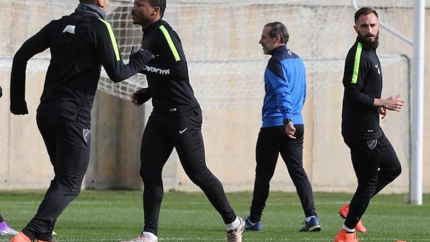 Entrenamiento en el anexo de La Rosaleda previo al partido de hoy.