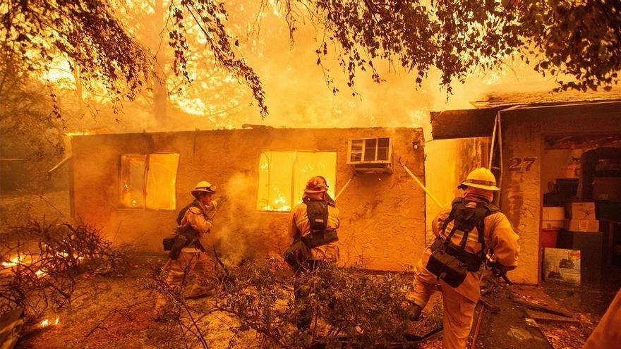 Incendios en California: 631 desaparecidos y 66 muertos