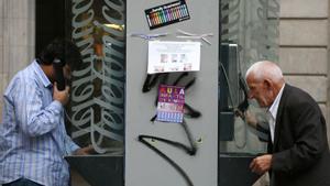 Barcelona ja porta un any sense cabines de telèfon al carrer