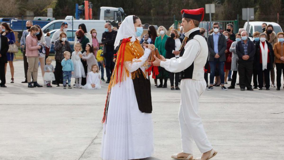 Demostración de &#039;ball pagès&#039; de Sa Colla de Can Bonet.