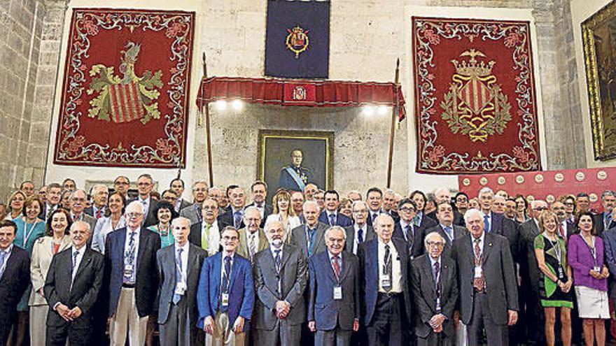 Los jurados de los premios Rey Jaime I tras conocerse los ganadores.